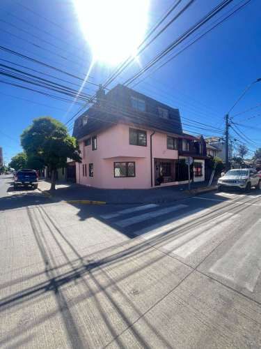 Casa en arriendo c/ estacionamiento en Centro de Concepción