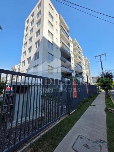 Departamento en arriendo c/ estacionamiento en Vicente Valdés