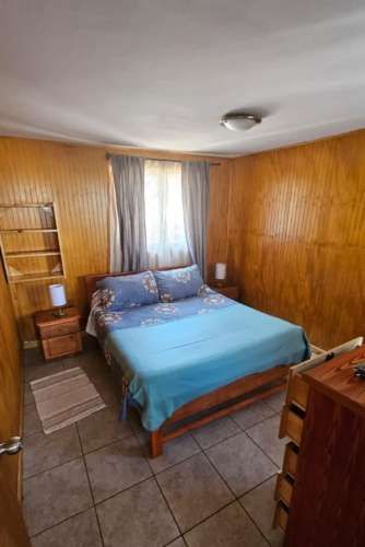 Excelente casa, 3 cuadras playa y 4 Centro del Tabo. En condominio.