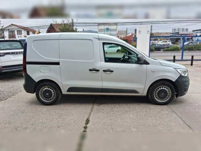 RENAULT EXPRESS 2023