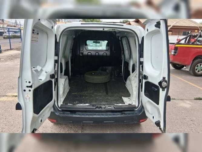 RENAULT EXPRESS 2023