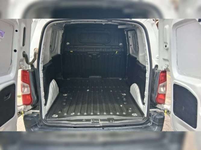 PEUGEOT PARTNER 2024