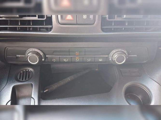 PEUGEOT PARTNER 2024