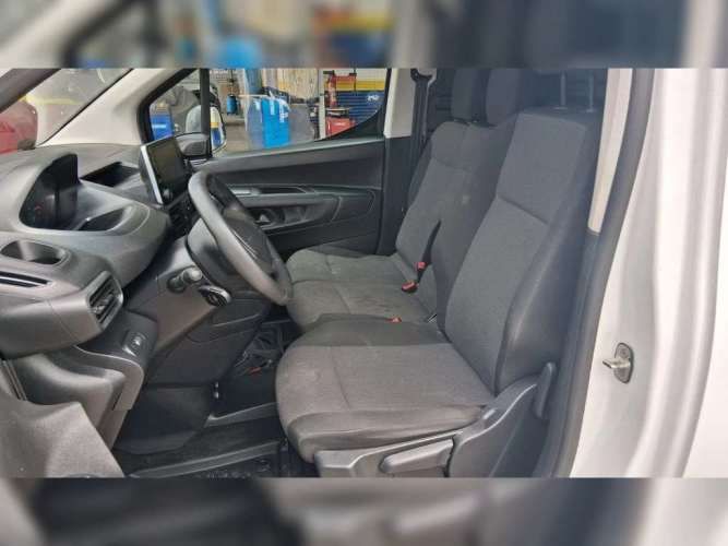 PEUGEOT PARTNER 2024