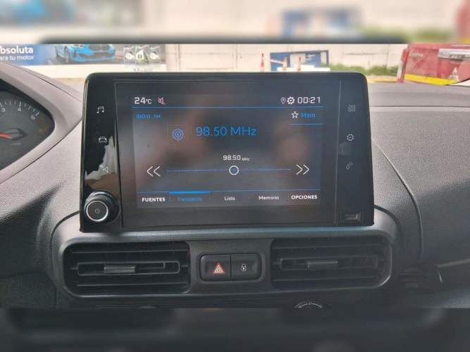 PEUGEOT PARTNER 2024