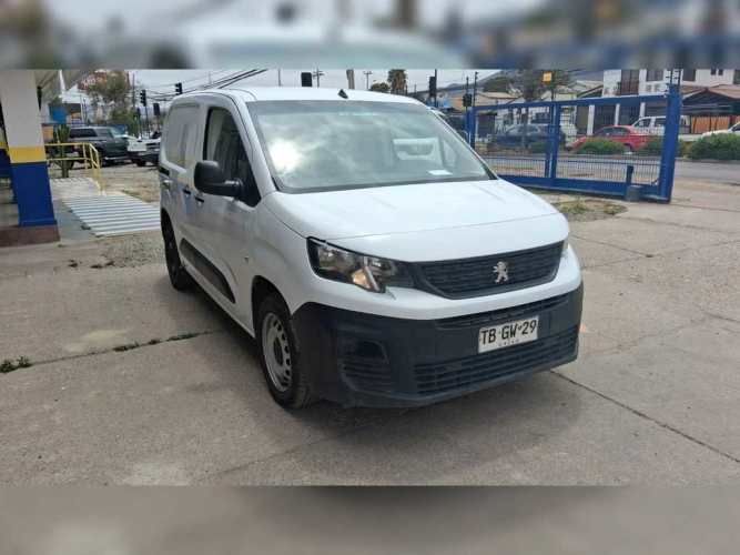 PEUGEOT PARTNER 2024