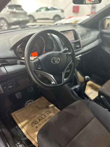 TOYOTA YARIS SPORT 2017