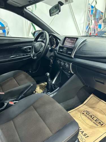 TOYOTA YARIS SPORT 2017