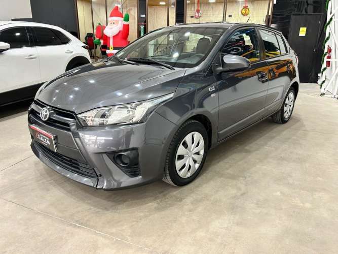 TOYOTA YARIS SPORT 2017