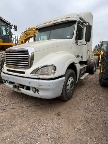 Tractocamion Freightliner CL120 - 2012