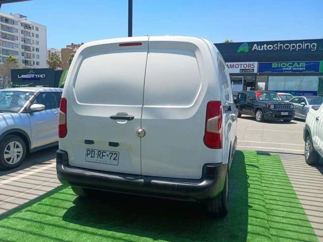 PEUGEOT PARTNER 2021