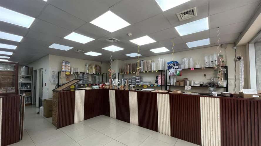 LOCAL COMERCIAL Edificio Newen