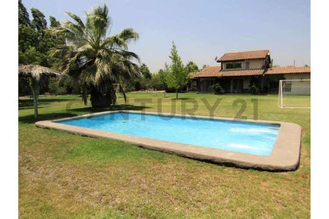 CHICUREO PONIENTE - LINDA CASA CHILENA 2 PISOS