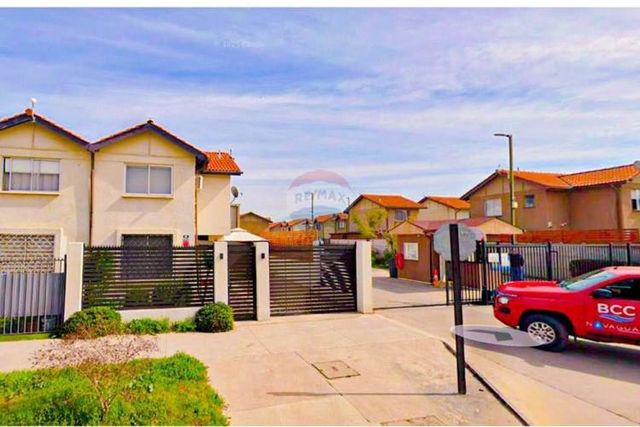 Casa en condominio cerrado – valle grande, lampa