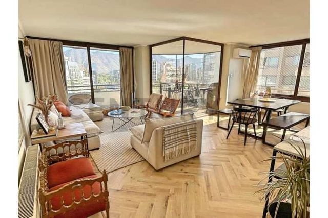 Depto Remodelado en Venta, 4D/3B, Las Condes