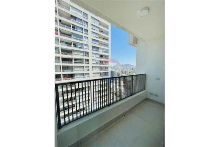 Frente al metro ñuñoa edificio imagina