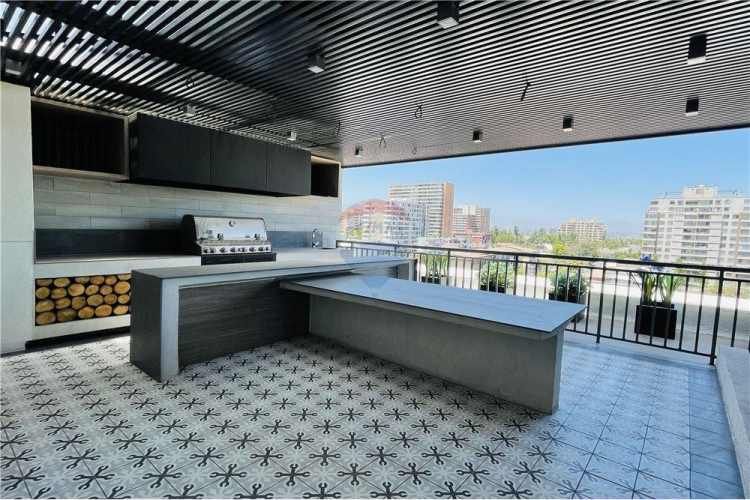 Frente al metro ñuñoa edificio imagina