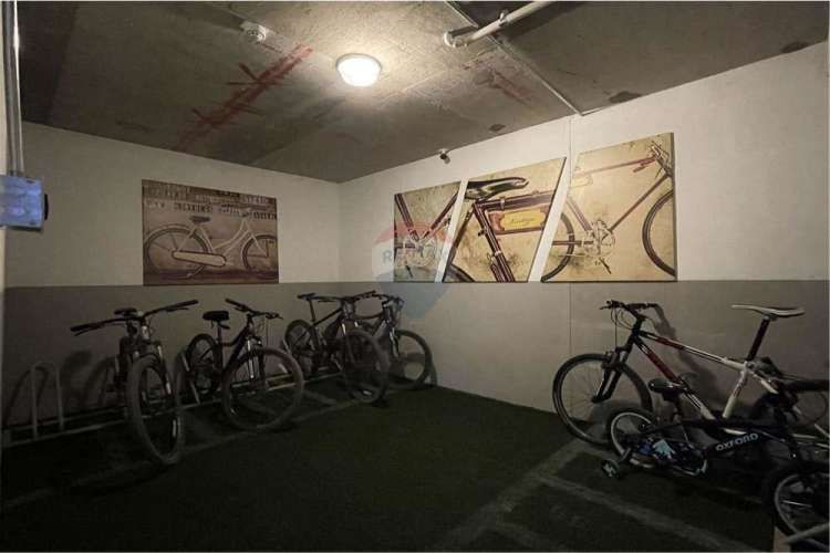 Frente al metro ñuñoa edificio imagina