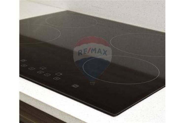 Frente al metro ñuñoa edificio imagina