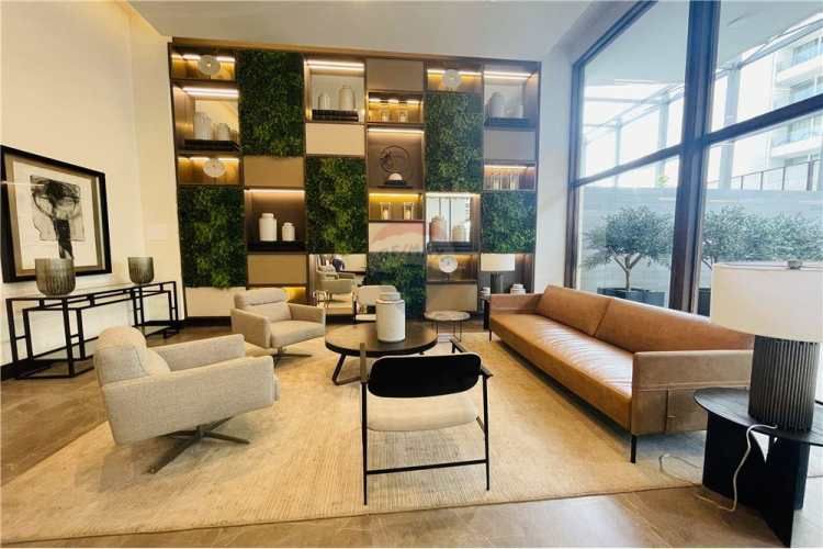 Frente al metro ñuñoa edificio imagina