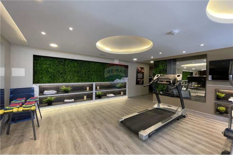 Frente al metro ñuñoa edificio imagina