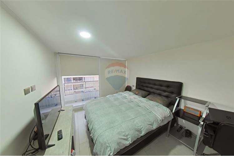 Frente al metro ñuñoa edificio imagina