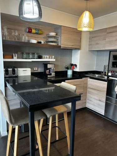 Departamento en arriendo c/ estacionamiento en Metro Hernando de Magallanes