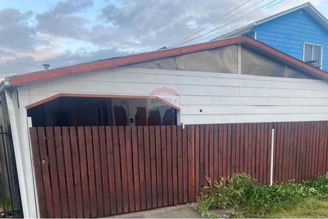 Venta de casa en segunda faja villarrica.