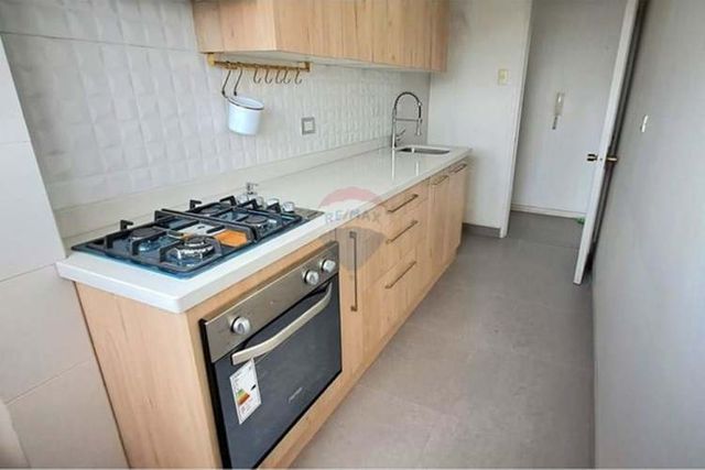 Depto. remodelado, lindo 3d+ estac.