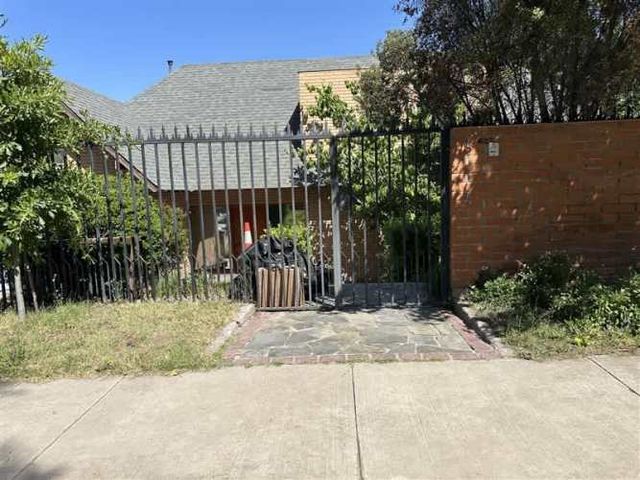 CASA AV LOS PRESIDENTES