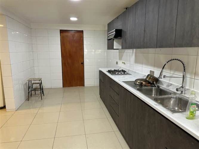 CASA AV LOS PRESIDENTES