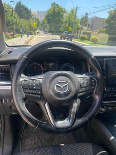 Mazda bt 50 2022 automática
