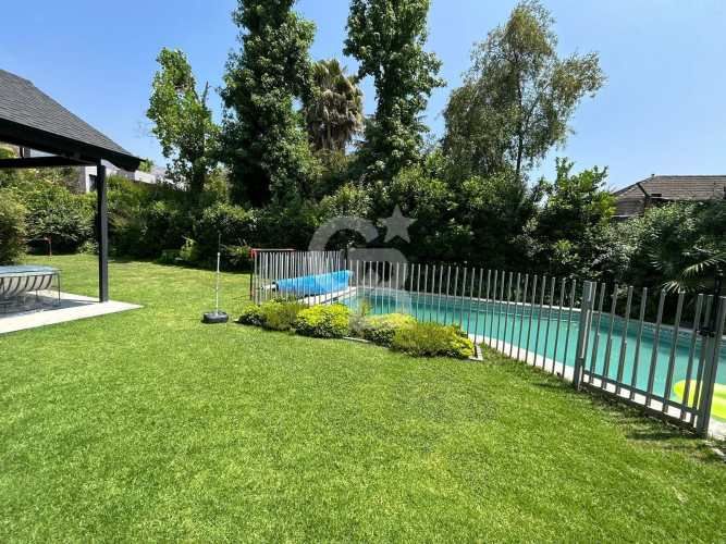 Maravillosa casa amoblada- Jardín La Dehesa