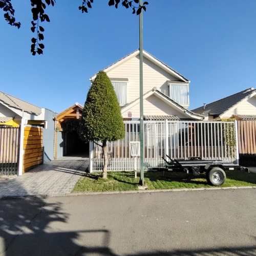 Bella casa en Pasaje Queltehue Sur 5ta etapa Larapinta