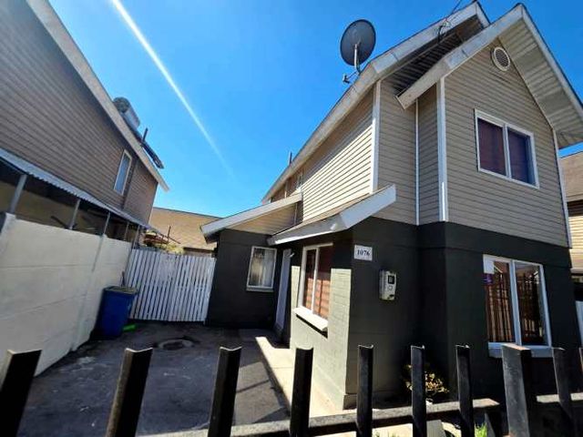 SE ARRIENDA CASA AÑO CORRIDO EN COQUIMBO