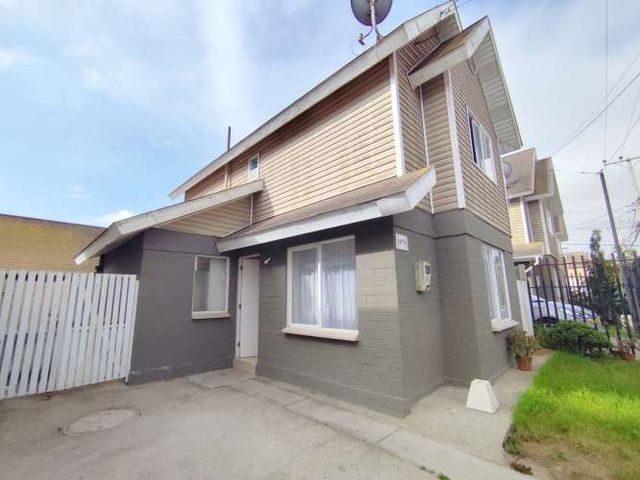 SE ARRIENDA CASA AÑO CORRIDO EN COQUIMBO