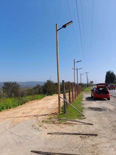 SE VENDE PARCELA A ORILLA DE CALLE EN LOS LAURELES