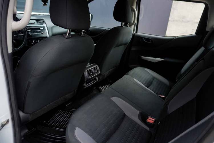 NISSAN NAVARA SE DCAB 4X4 MT 2.3. 2022.