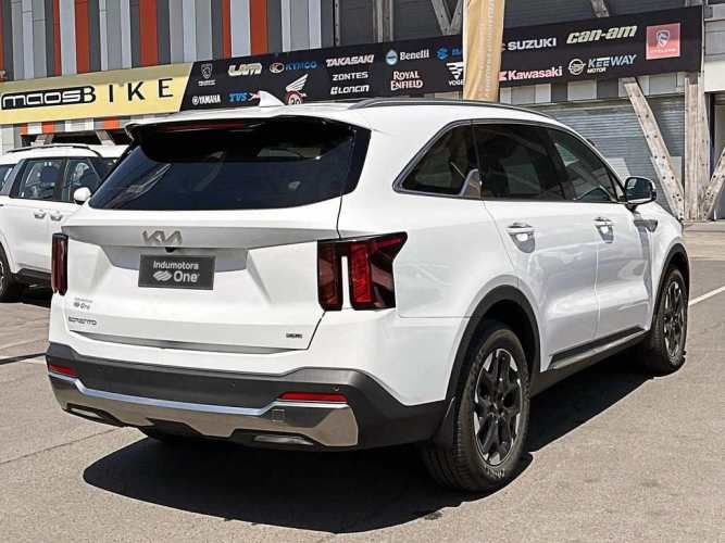 KIA SORENTO 2025