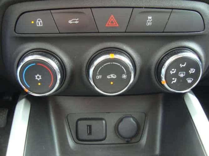 CHEVROLET ONIX 1.0T AÑO 2020 FULL EQUIPO