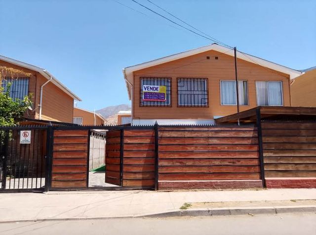 Bella Casa Calle Juan de Dios Salas, Lampa