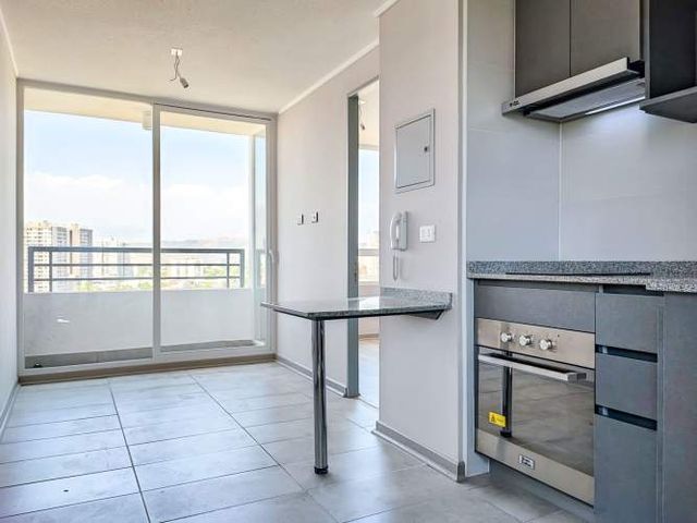 Av. Fermín Vivaceta  [2465-1]