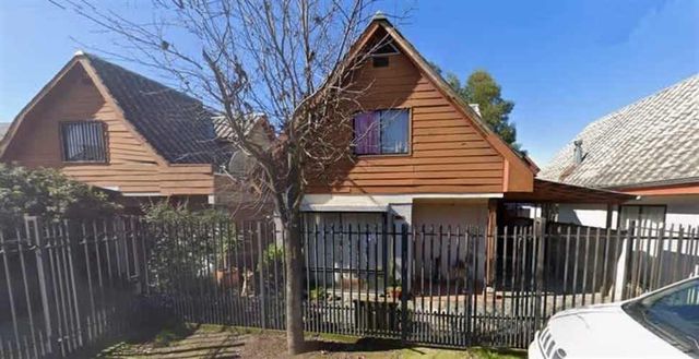 CASA Ubicado en Zona Norte de Linares, Avenida Crnel. de Artillería Luis Carrera