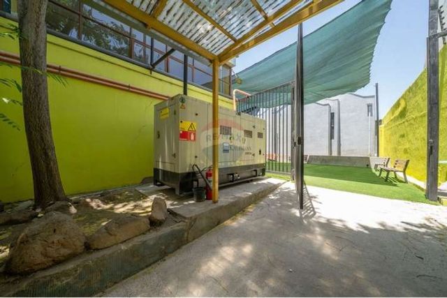 Propiedad de uso comercial e industrial