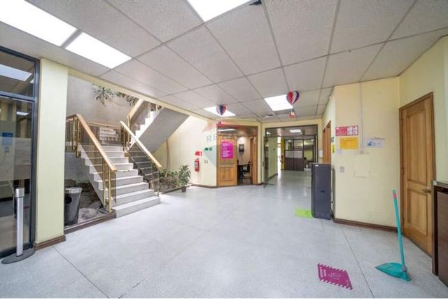 Propiedad de uso comercial e industrial