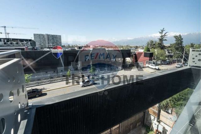 Nuevo edificio frente a intermodal la cisterna