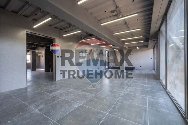 Nuevo edificio frente a intermodal la cisterna