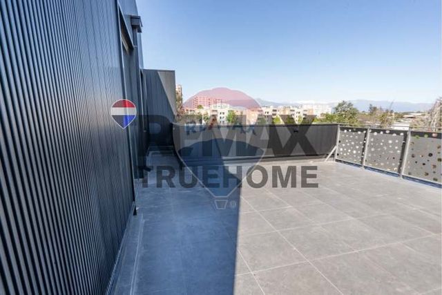 Nuevo edificio frente a intermodal la cisterna