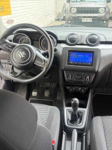 Vendo Suzuki Swift, por viaje, impecable, año 2022