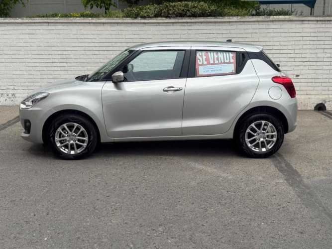 Vendo Suzuki Swift, por viaje, impecable, año 2022